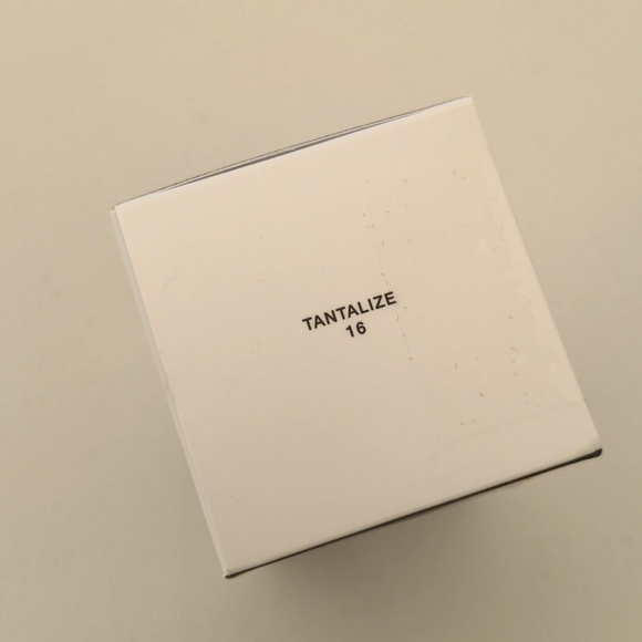 Marc Jacobs Glow Away bronzing coconut body stick,NWT,tantalize - Picture 2 of 3